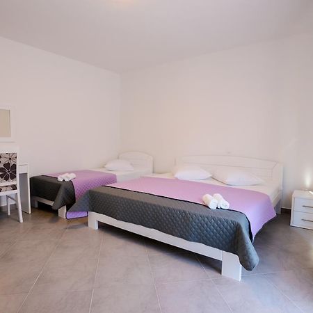 Rujno Apartments Starigrad Paklenica Eksteriør bilde