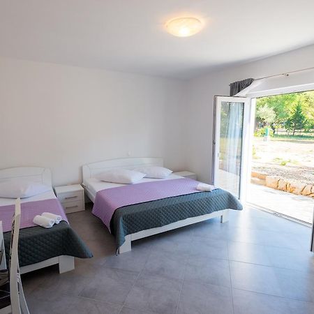 Rujno Apartments Starigrad Paklenica Eksteriør bilde