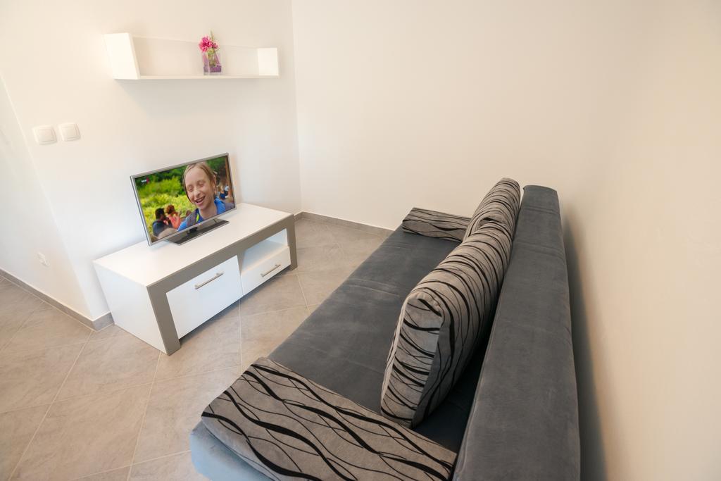 Rujno Apartments Starigrad Paklenica Eksteriør bilde
