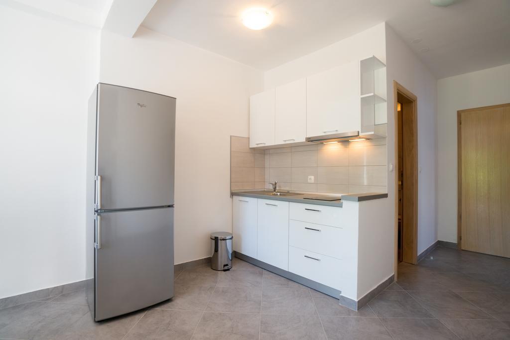 Rujno Apartments Starigrad Paklenica Eksteriør bilde